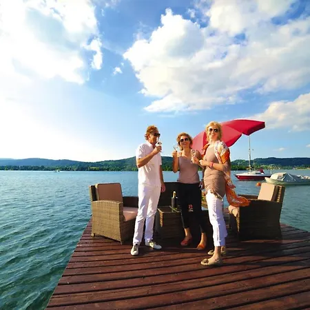 Flats Seehaus Gaby Maria Worth Am Worthersee - Okt01013-syb