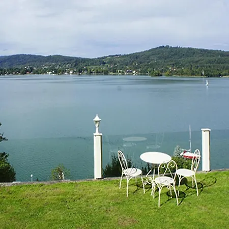 Flats Seehaus Gaby Maria Worth Am Worthersee - Okt01013-syb Reifnitz